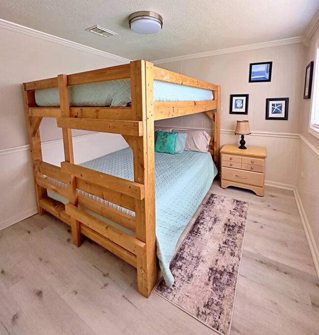 Apollo'S Escape: Your Serene Oceanfront Retreat Surfside Beach Exterior foto